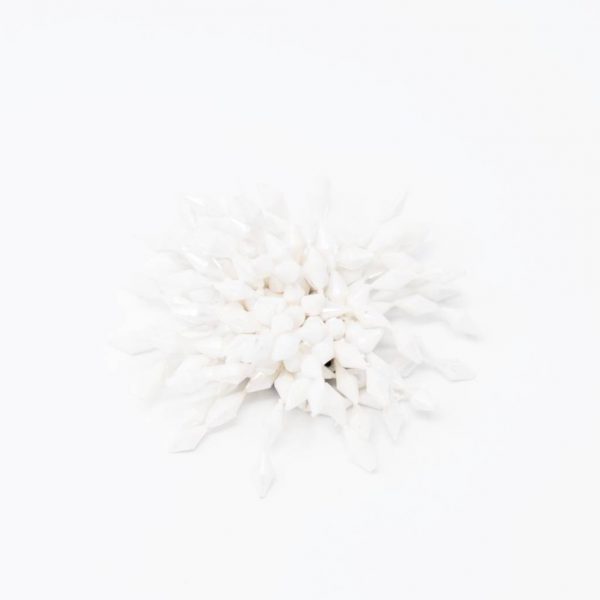 aura pompom ivory